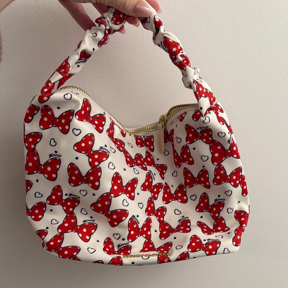 Stoney clover x Disney scrunch handle bag